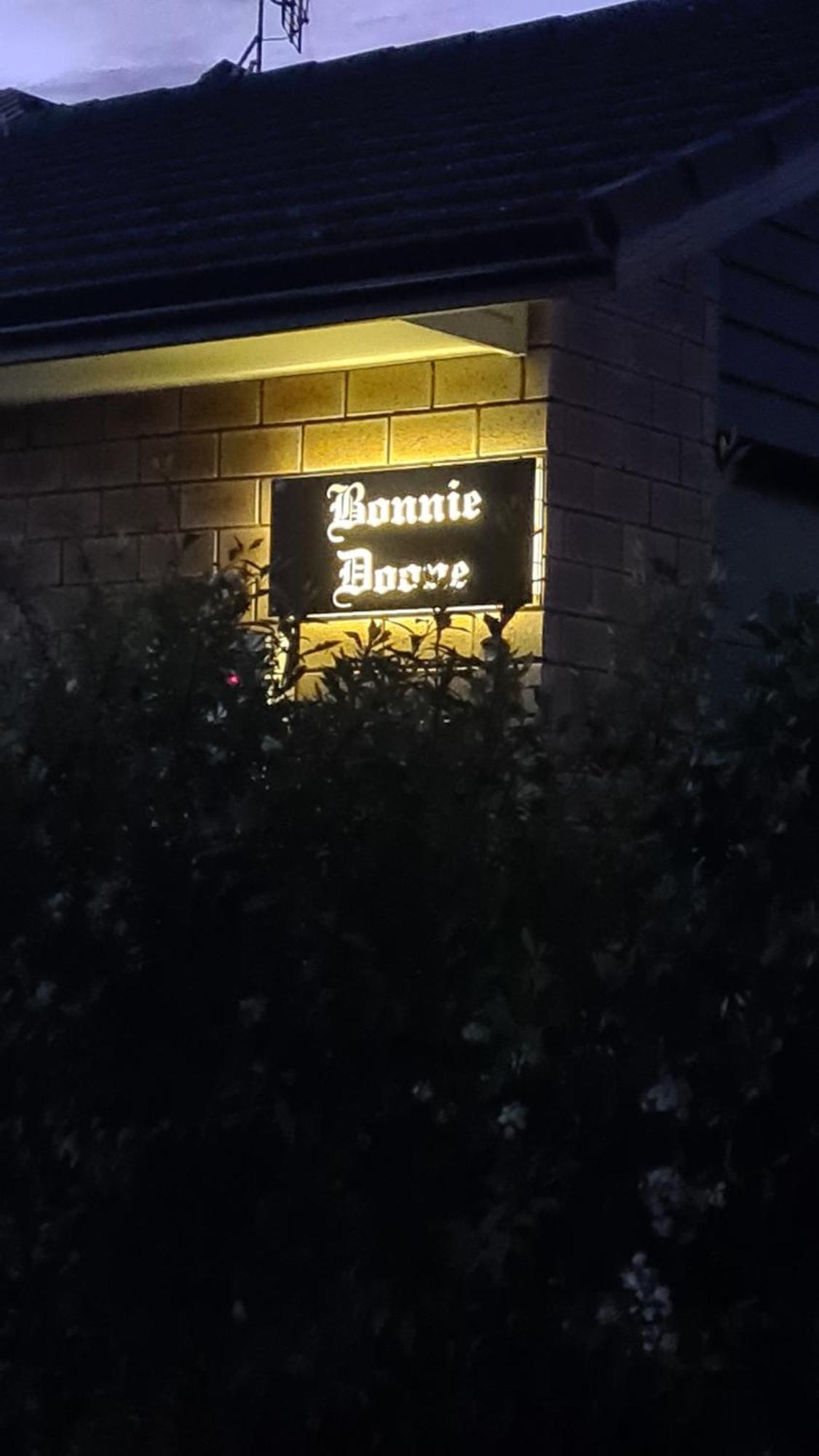 Bonnie Doone Hotel Te Awamutu Eksteriør billede
